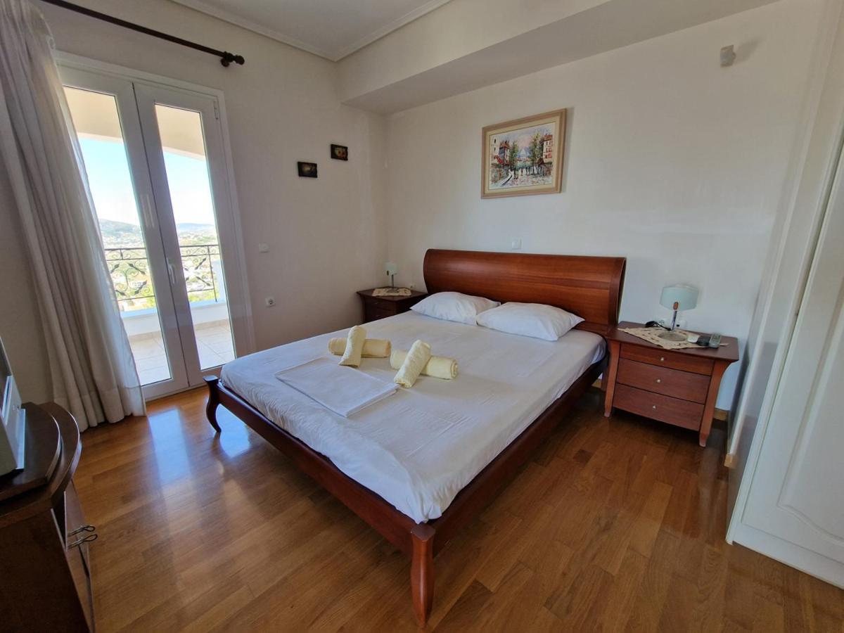 Villa Liana : Luxury Villa With Fantastic Sea View, Near Airport Pórto Ráfti Exterior foto
